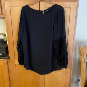 Deep deep navy looks black blouse w Lacey sleeves!
